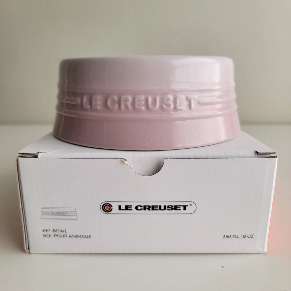 Le Creuset Pet Food and Water Bowl Set of 2 Shell Pink Stoneware 8oz NEW